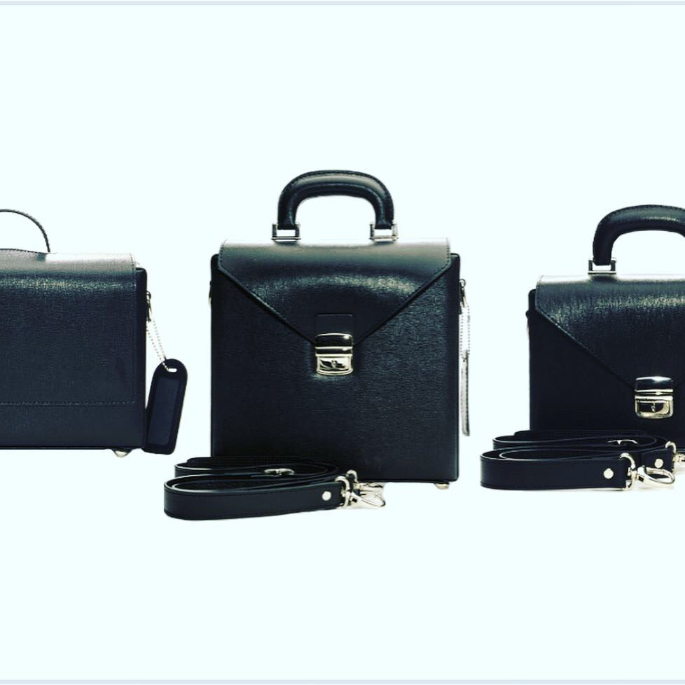 Briefcases in leather with locks