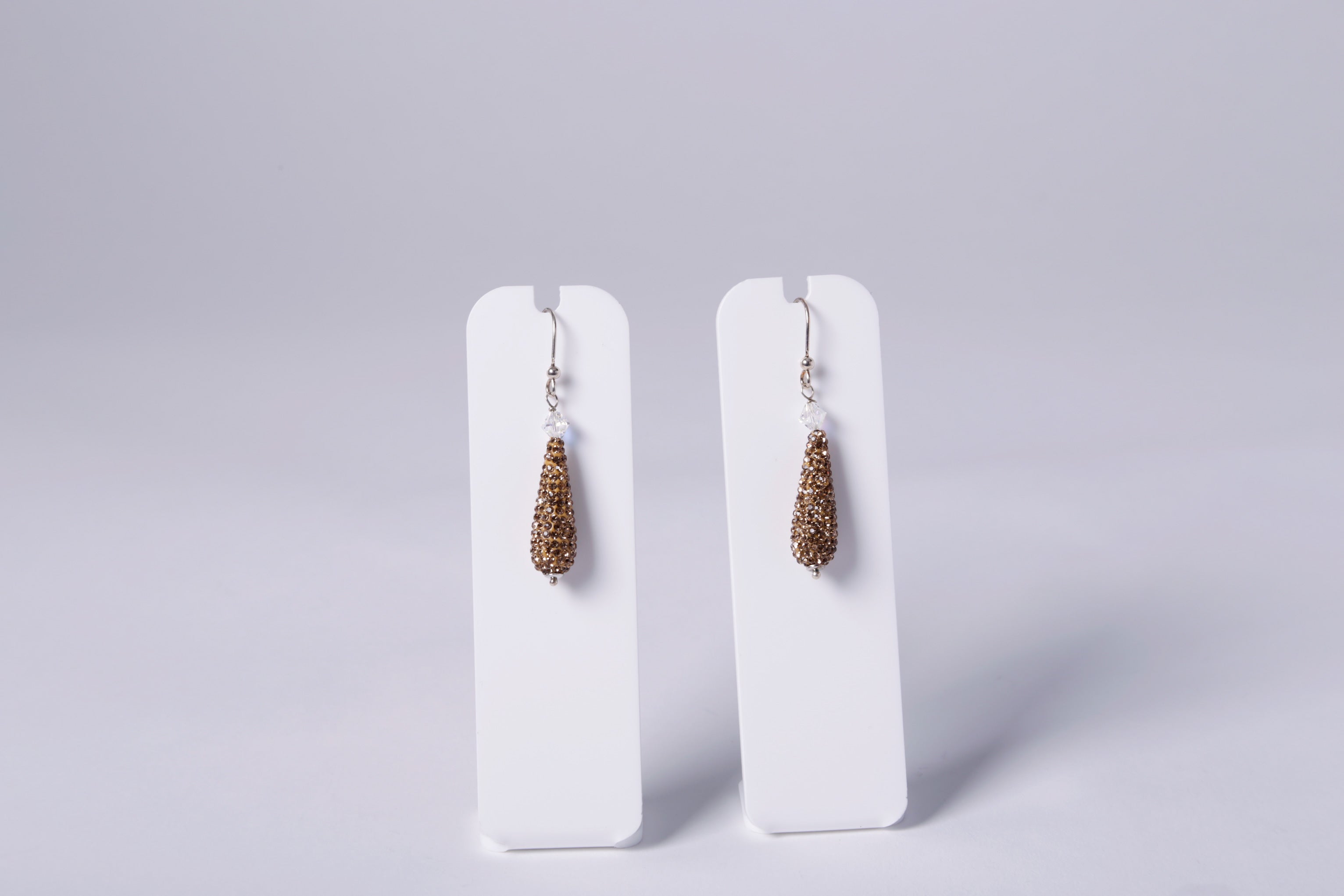 DROP EARRINGS