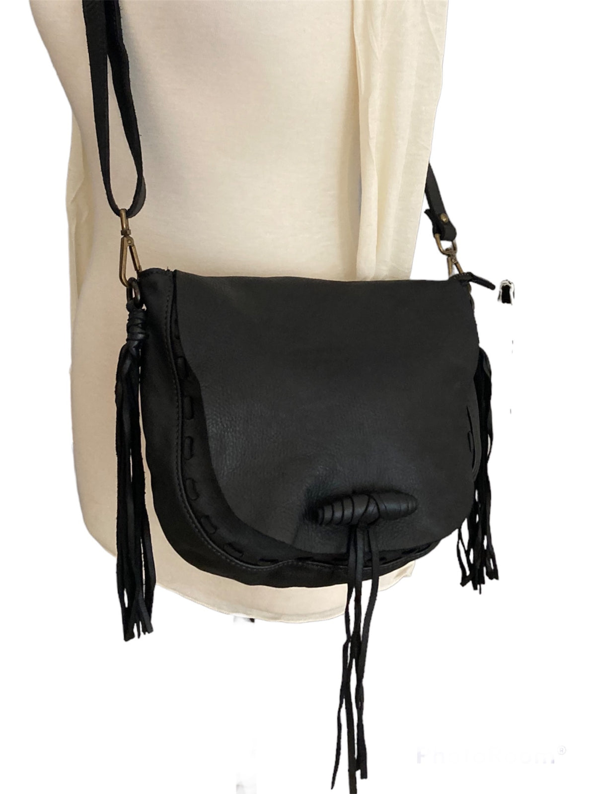 Fringe Shoulder Leather Bag