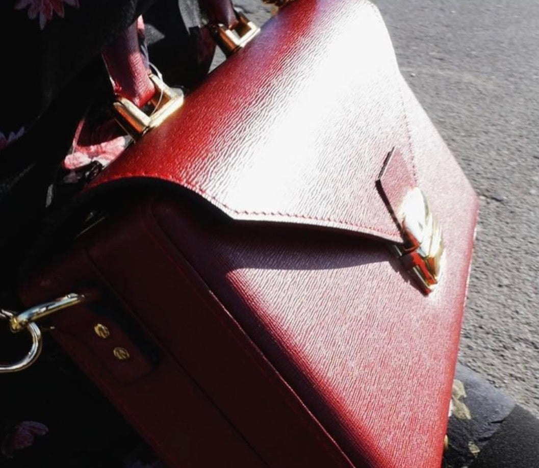 Elegant BIG  briefcase RED, Genuine leather with locks and shoulder strap